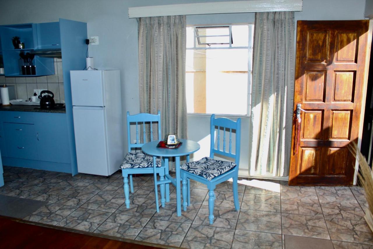 Cozy Oasis On Derby